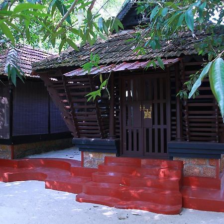 Arakkal Heritage Mararikulam Luaran gambar
