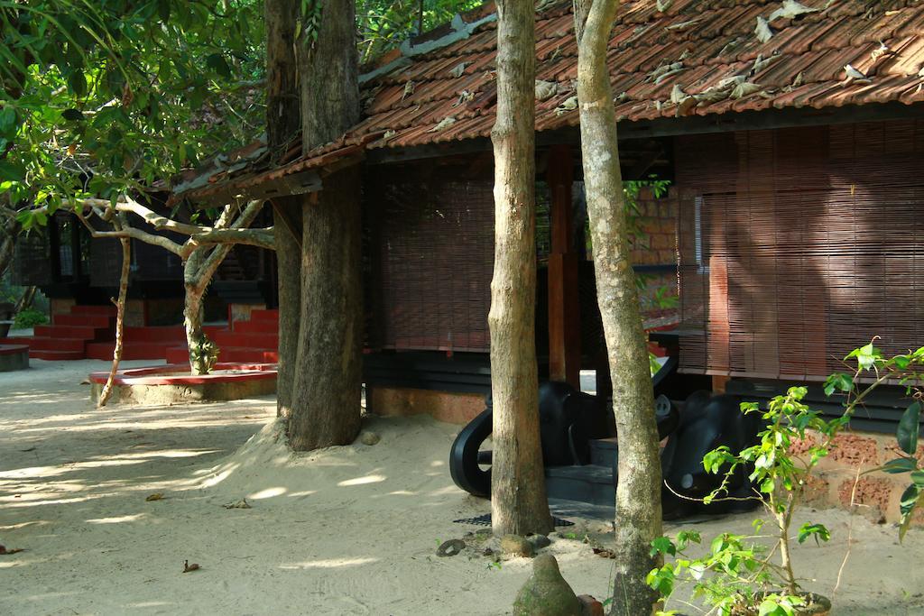 Arakkal Heritage Mararikulam Luaran gambar