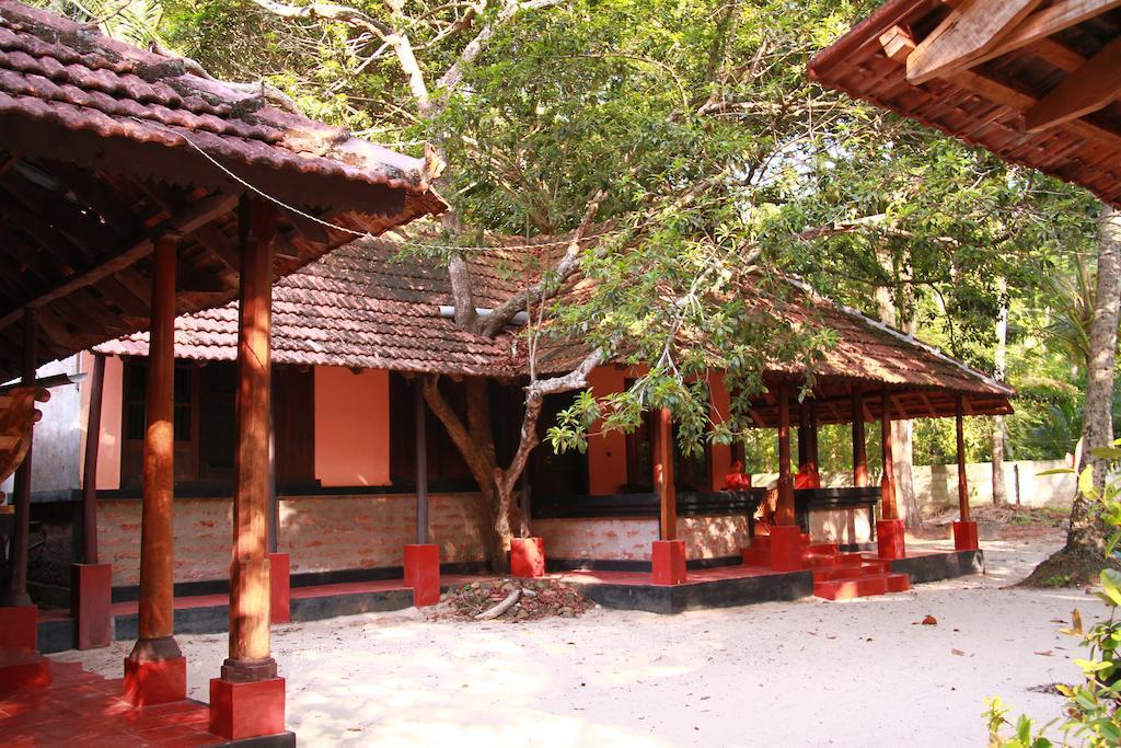 Arakkal Heritage Mararikulam Luaran gambar