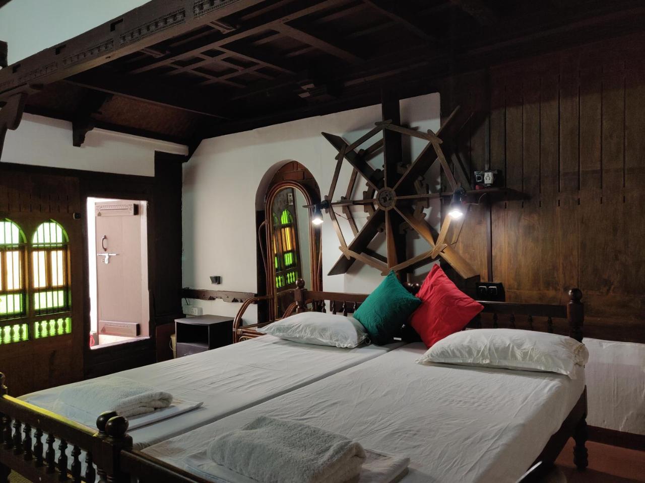 Arakkal Heritage Mararikulam Luaran gambar
